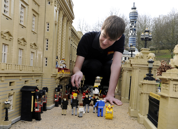 The Royal Wedding Recreated With Lego Blocks