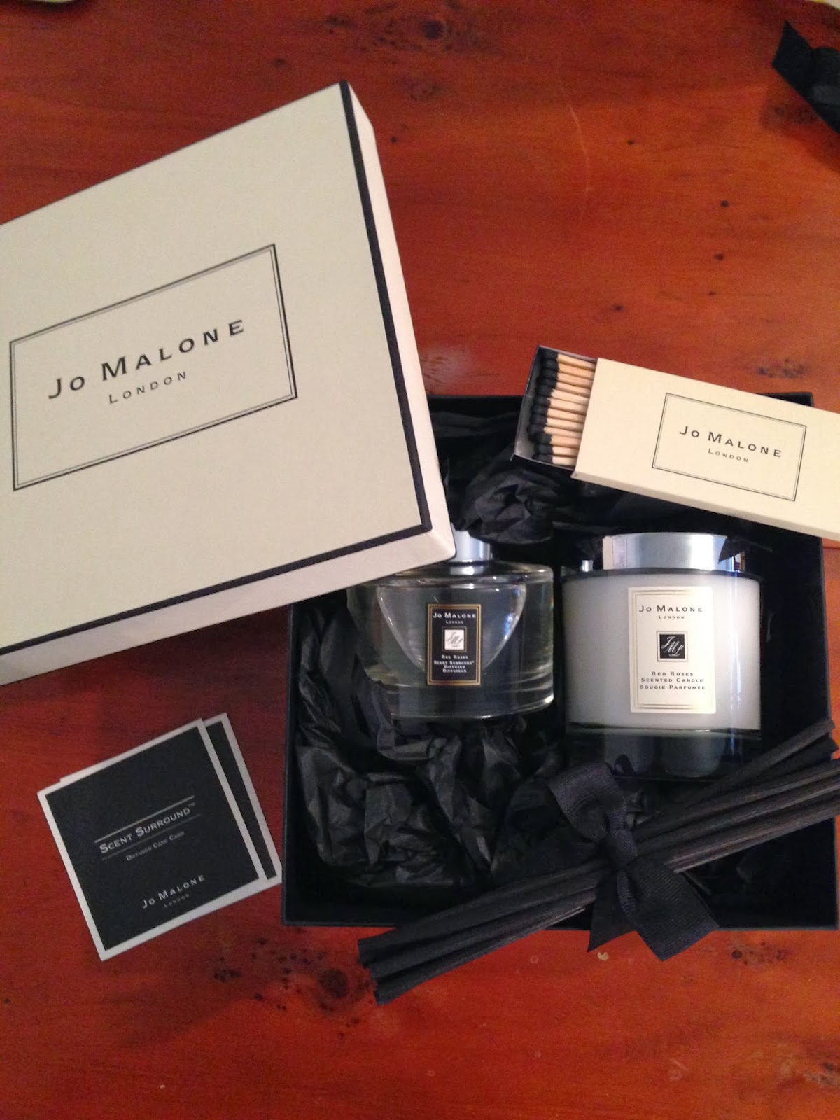 Smelling of Red Roses Jo Malone Red Roses Candle and Diffuser