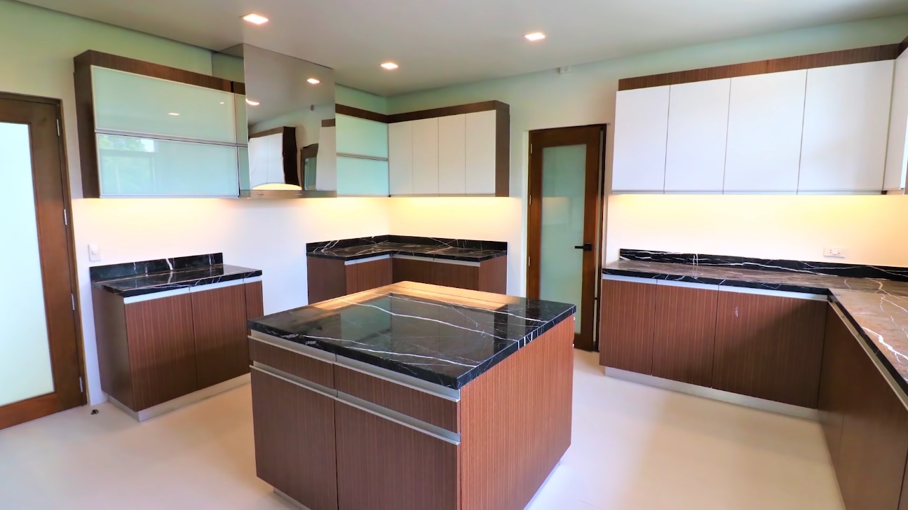 16 Photos vs. House Tour A11 || FULL TOUR! MASSIVE Ayala Alabang CORNER Brand New House and Lot for Sale - Luxury Home Video Tour 16 Photos vs. House Tour A11 || FULL TOUR! MASSIVE Ayala Alabang CORNER Brand New House and Lot for Sale - Luxury Home Video Tour