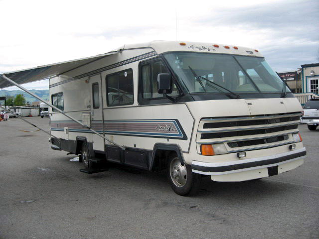 FAMILY RV BLOGGER: 1988 Holiday Rambler Alumalite 28 Class A