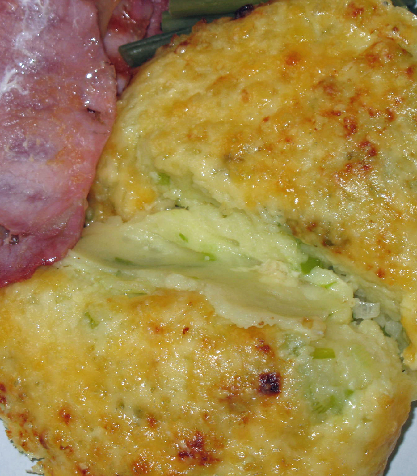 The Happy Housewife: Cheese and potato pie
