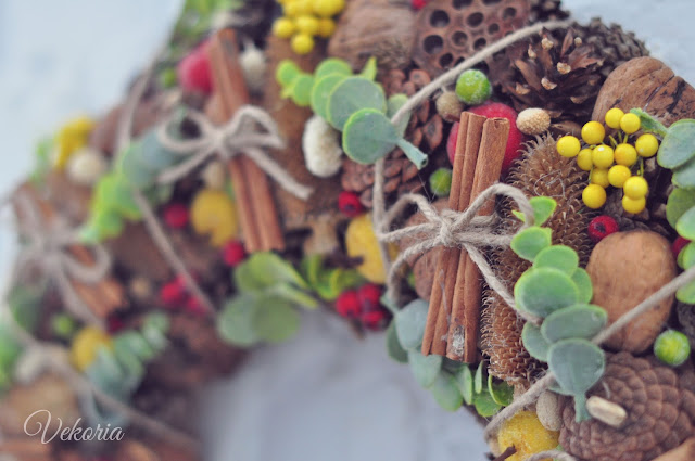 Большой, большой венок - Vekoria. Handmade decor for home