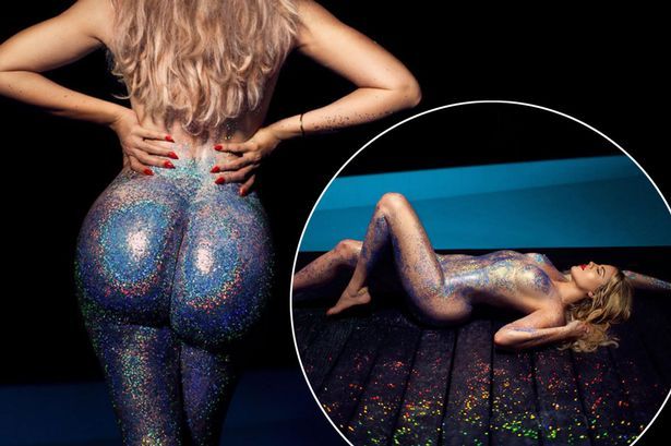 tubuh seksi Khloe Kardashian nyatanya tidak kalah bila dibandingkan dengan ...