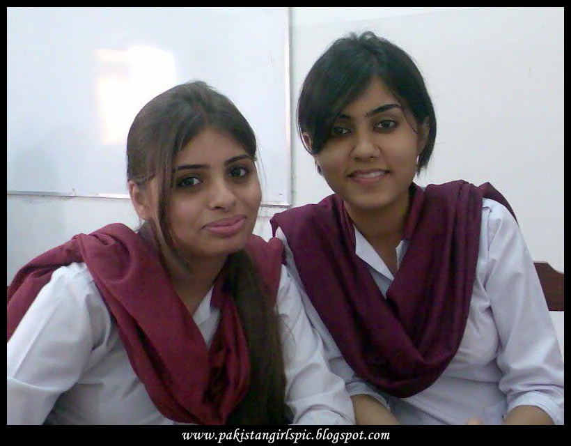 Pakistani Girls Pictures Gallery Pakistani College Girl