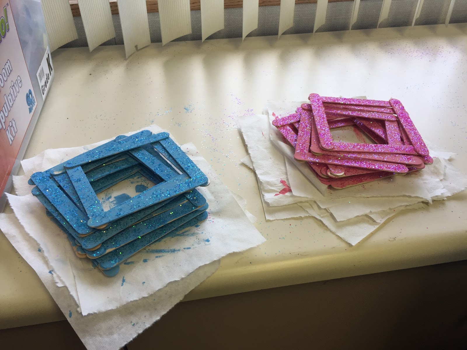 Kindergarten Corps Mother's Day Popsicle Stick Frame Gift