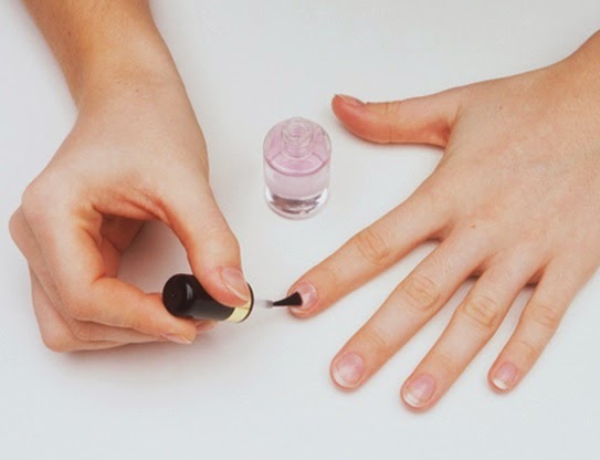 10 Steps For an Ideal House Manicure and Beautiful