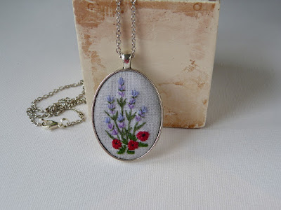 haft lawenda, wyszywana lawenda, biżuteria z haftem, embroidering, handmade jewerly, medalion z haftem, haftowany naszyjnik, embroidered pendant, Lavender necklace, haft lawenda, wyszywana lawenda, biżuteria z haftem, embroidering, handmade jewerly, medalion z haftem, haftowany naszyjnik, embroidered pendant, Lavender necklace,