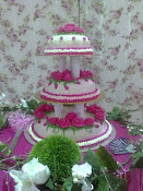 WEDDING CAKE (STEAM BUTTERCREAM)