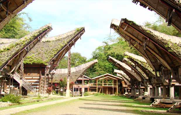 Filosofi Rumah Adat Tongkonan Tana Toraja dari Sulawesi 