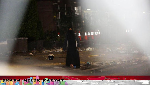 Misteri Perempuan Serbahitam Di Aksi 22 Mei, Ini Penjelasan Kabid Humas Polda Metro Jaya Kombes Argo Yuwono Misteri Perempuan Serbahitam Di Aksi 22 Mei, Ini Penjelasan Kabid Humas Polda Metro Jaya Kombes Argo Yuwono