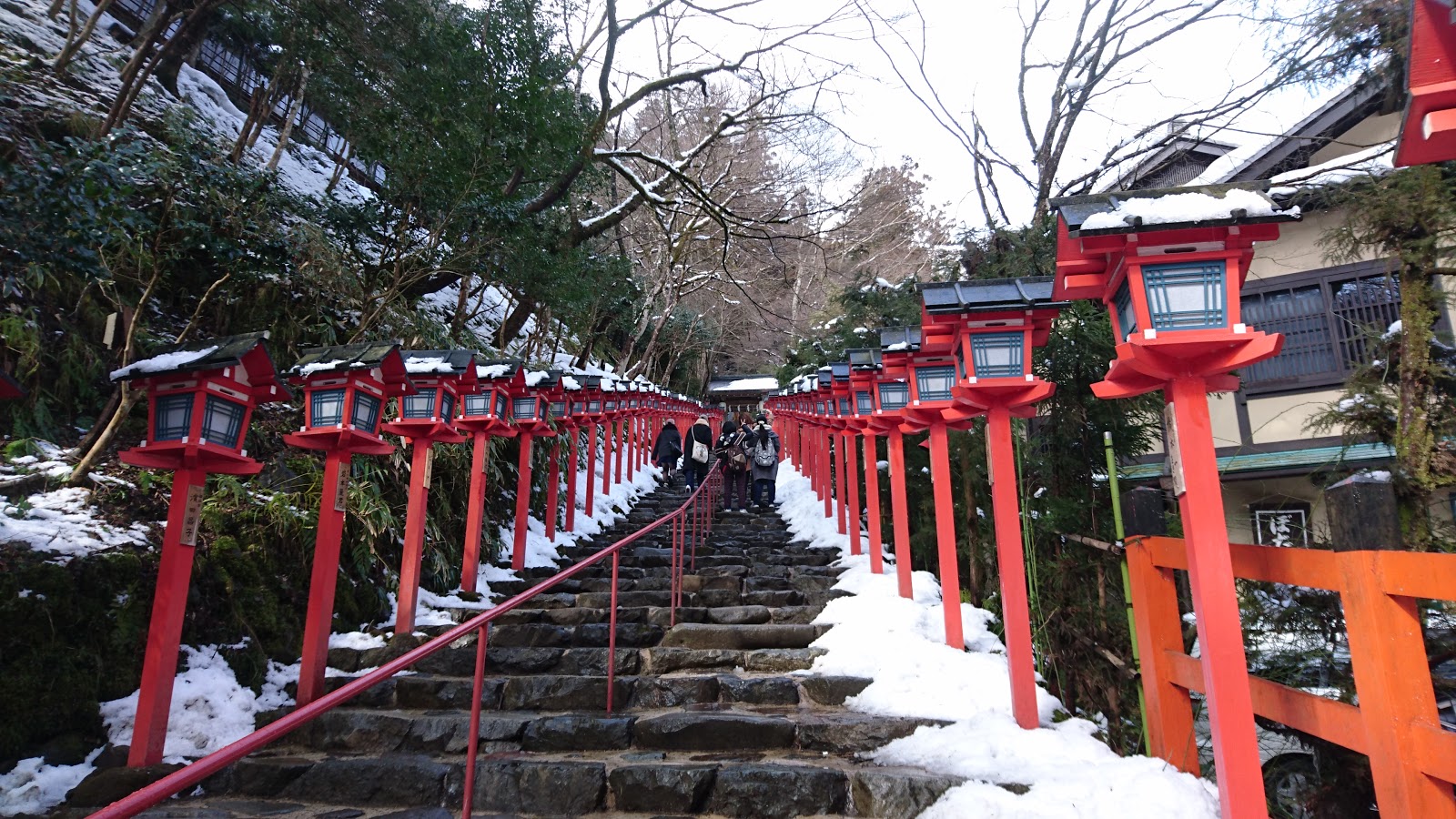住海邊的迷妹人生 另類的紅白美景貴船神社與下鴨豆大福