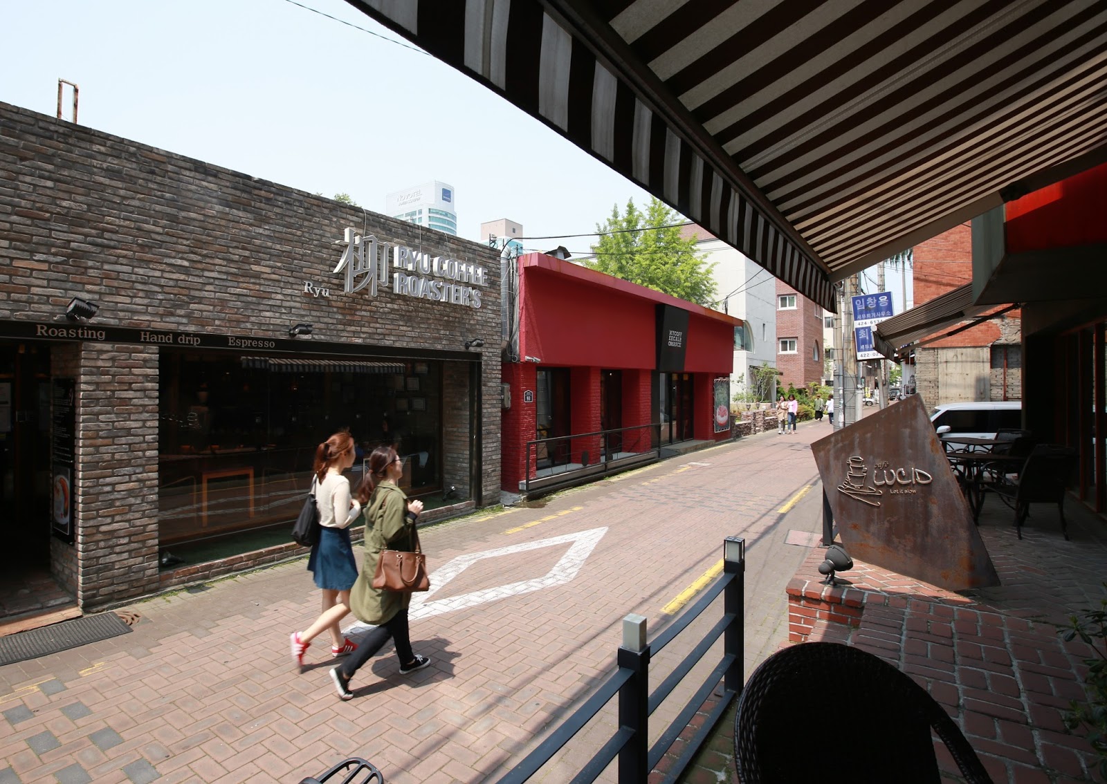 fun free daegu travel daegu alleyway tours 1 dongseongro café