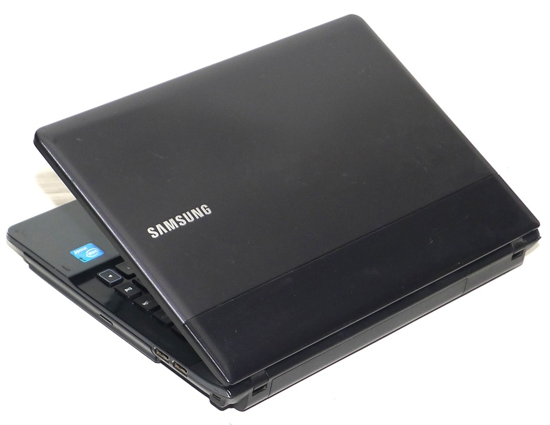 Ноутбук samsung np300e5c. Ноутбук Samsung 300e Electronic. Samsung np300e5v жесткие диски. Ноутбук самсунг 2009.