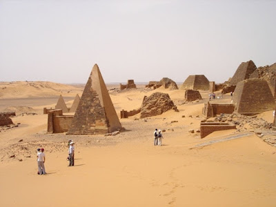 Piramida Nubia Menakjubkan yang Terlupakan di Meroe