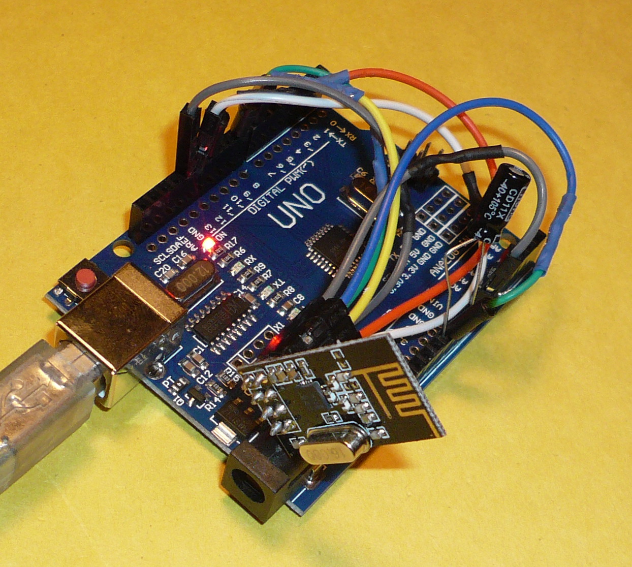 Électronique en amateur: Communication par nRF24L01 entre deux cartes  Arduino
