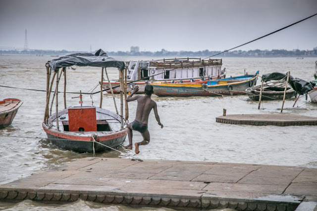 Beating the heat - Varanasi style! desi boy langot jumping varanasi river