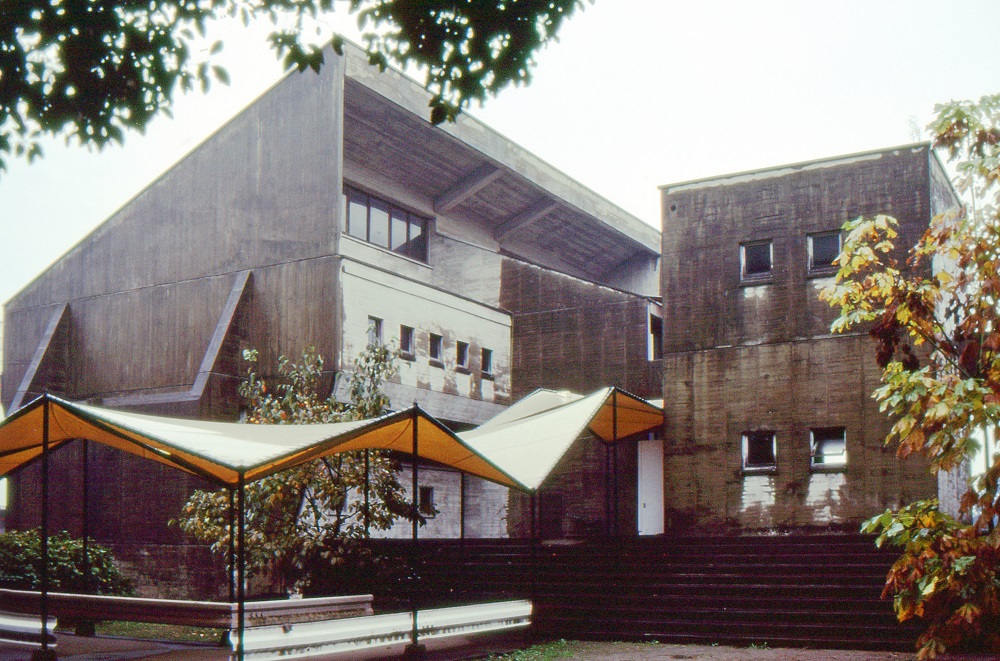 Arquitectura de Japón Escuela Femenina Iwata Arquitectura de Japón Escuela Femenina Iwata