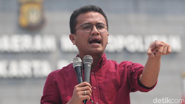 Timses Prabowo ke PSI: Jangan Seolah Anda Suci Saya Pendosa Timses Prabowo ke PSI: Jangan Seolah Anda Suci Saya Pendosa