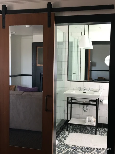 guest room bathroom at The Hideaway in Carmel, California