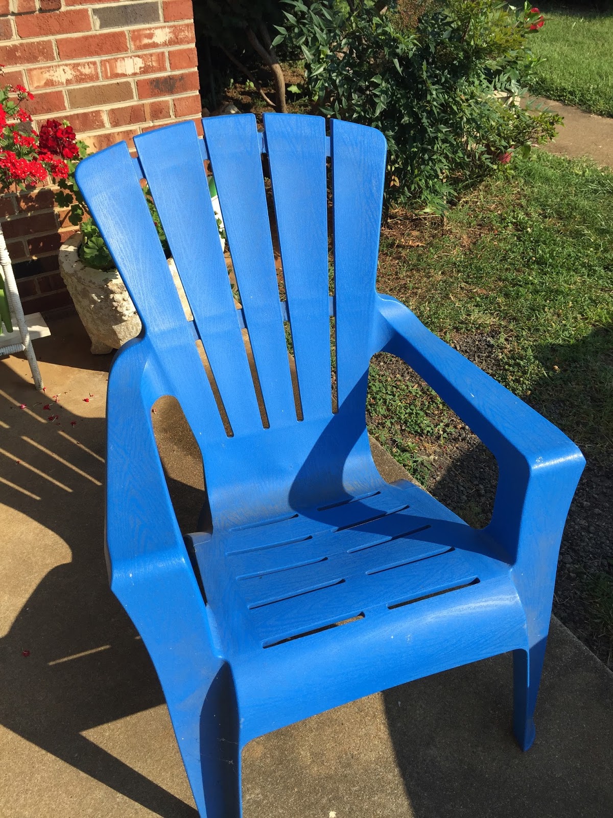How To Fix Plastic Adirondack Chair Image to u