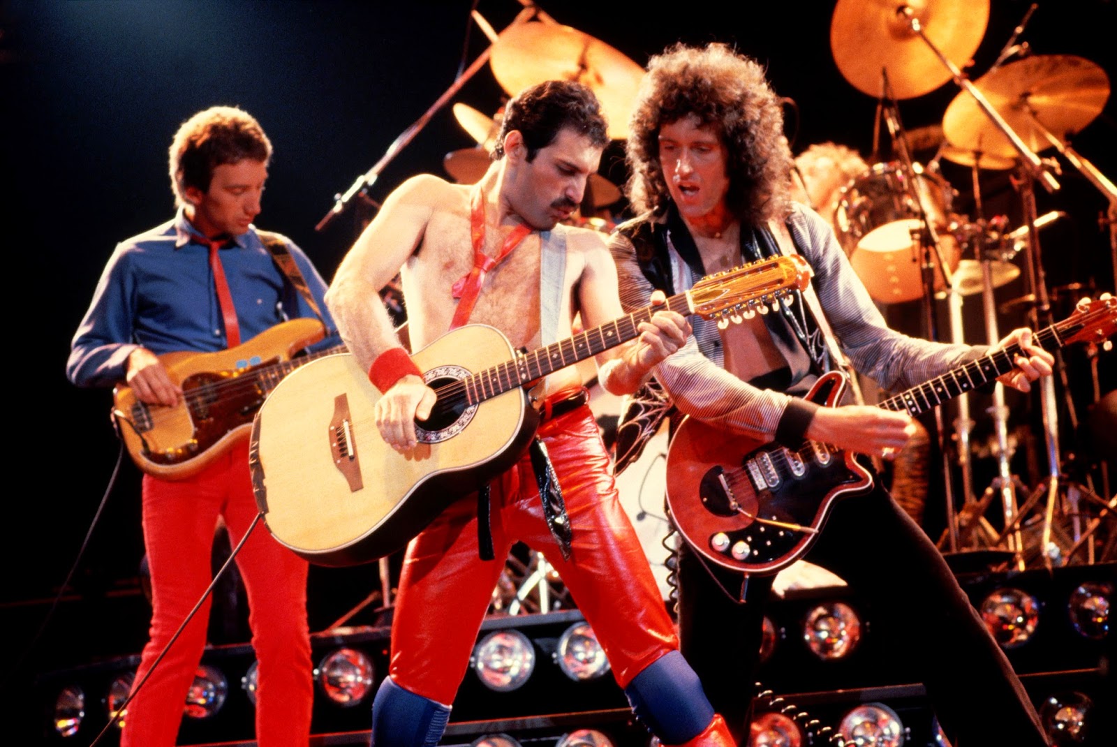 Freddie Mercury Died 25 Years Ago Today 23 Amazing Facts About the