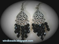 Black beads earrings