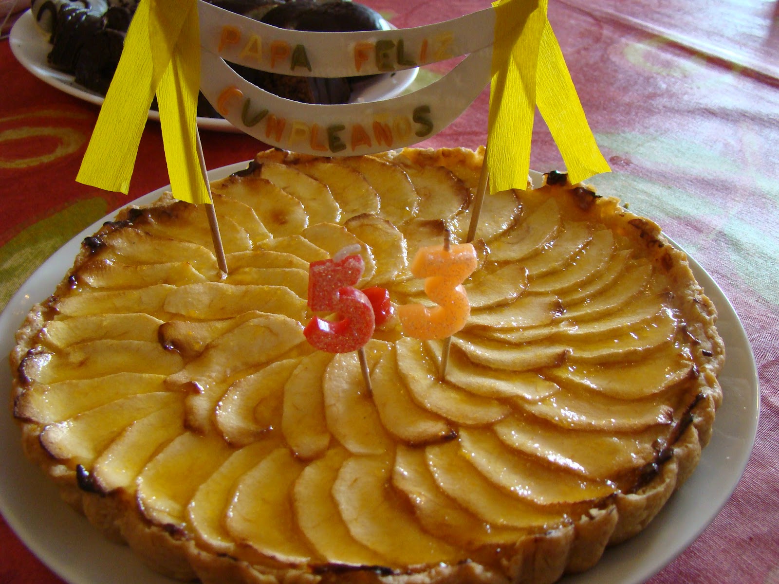 Las Delicias de Felicia: Tarta de manzana ( con hojaldre y crema pastelera)
