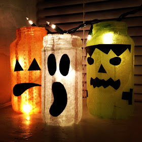 Crafty Lumberjacks: Simple Halloween jars!