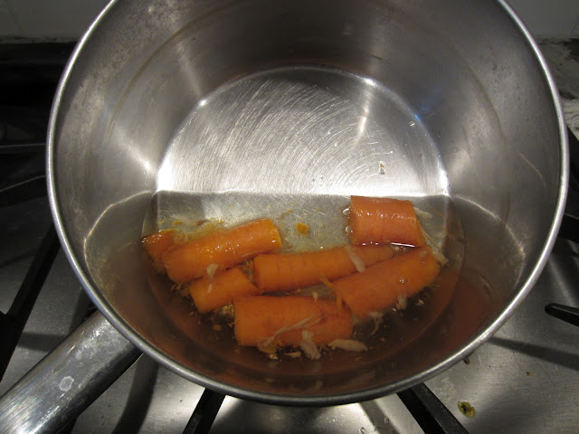 carrots in a saucepan cooking