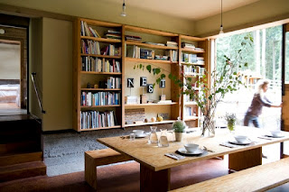 Perfect Dining Sets with Benches for A Contemporary Dining Room Fascinating Wooden Bookshelves near the Wooden Dining Sets With Benches in Simple Style on Brown Floor