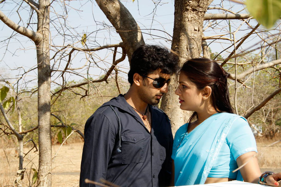 Upcoming Satyagrahi Tamil Movie Stills ~ INDIAN MOVIE GALLERI
