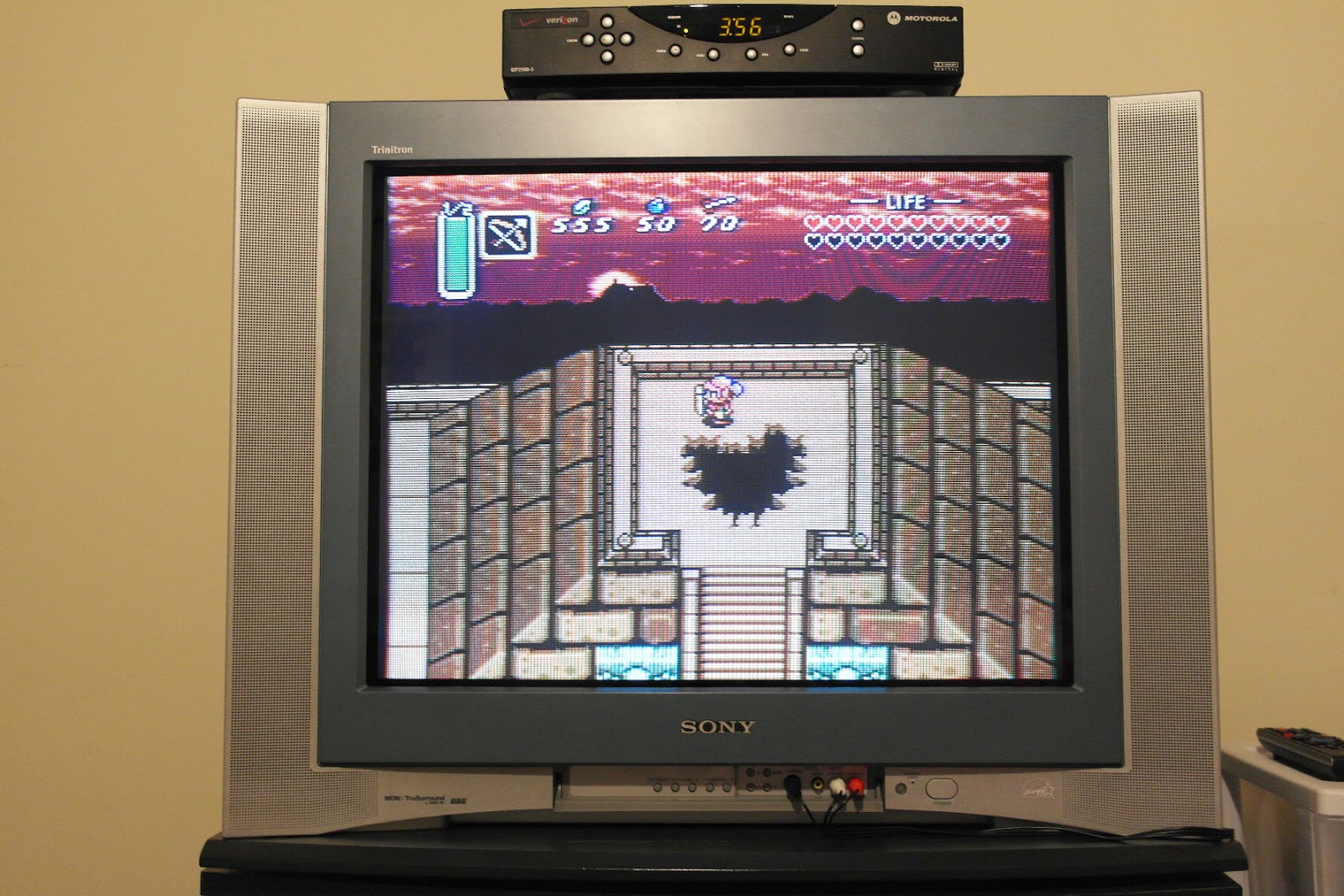 Shinkan Crossing Sony Trinitron KV27FV310