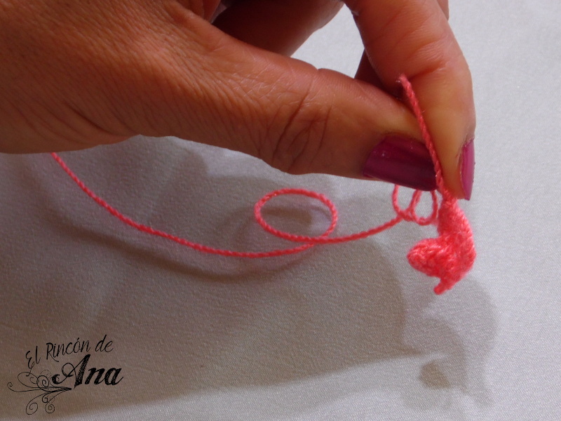 Pulsera tejida a ganchillo