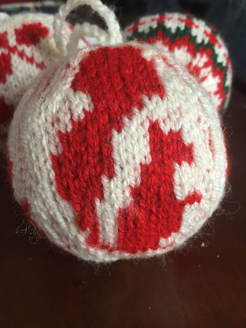 the squirel christmas ball 