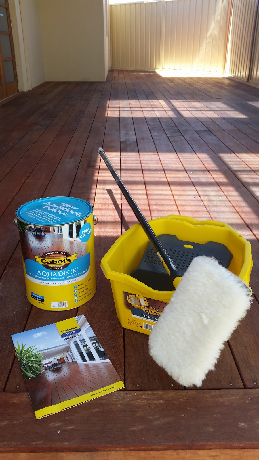 Jarrah Jungle DIY How To Oil A Timber Deck With Cabot's Aquadeck