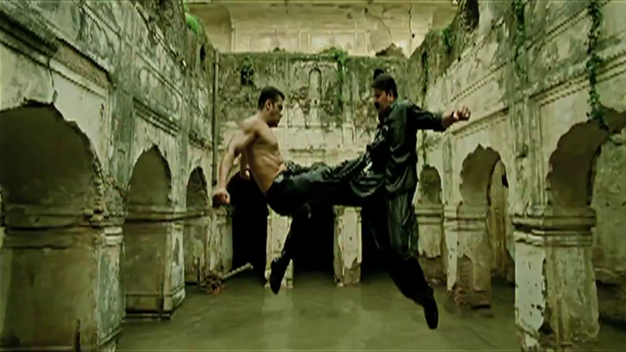 salman khan mobile tone in bodyguard salman khan mobile tone in bodyguard