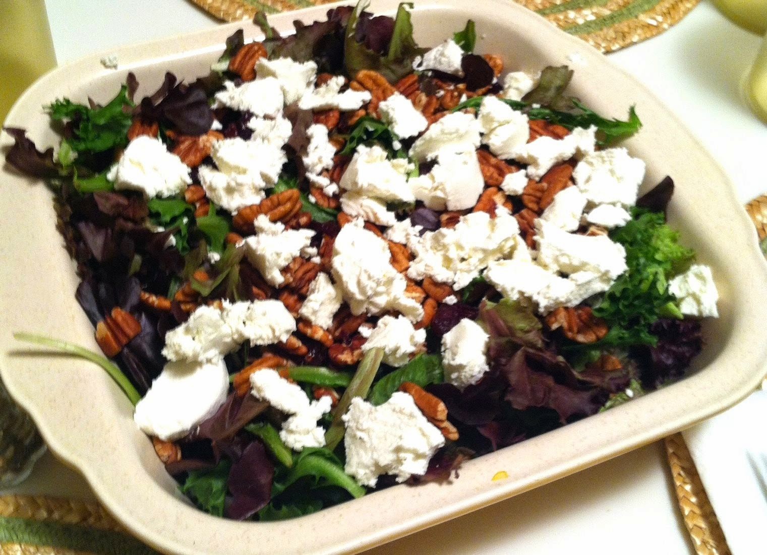 Food Newsy From Suzie! Mixed Greens with Goat Cheese, Cranberries, and