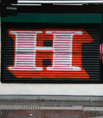 graffiti alphabet letter H