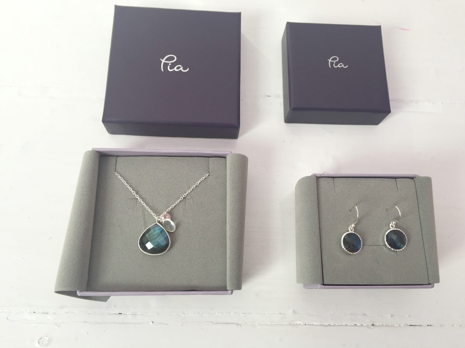 Pia Jewellery Earrings 2025