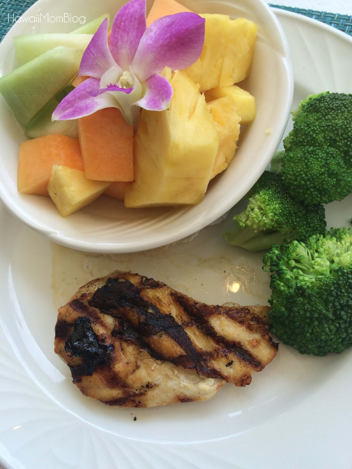 Hawaii Mom Blog Splash Bar & Bento Poolside Eats at Sheraton