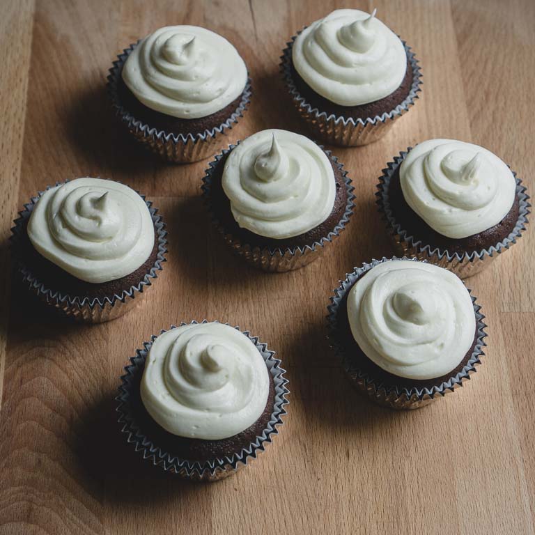 Brownie and white chocolate cheesecake cupcake | in happenstance