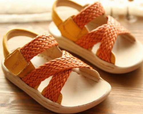 Model sepatu anak branded original import matahari mall