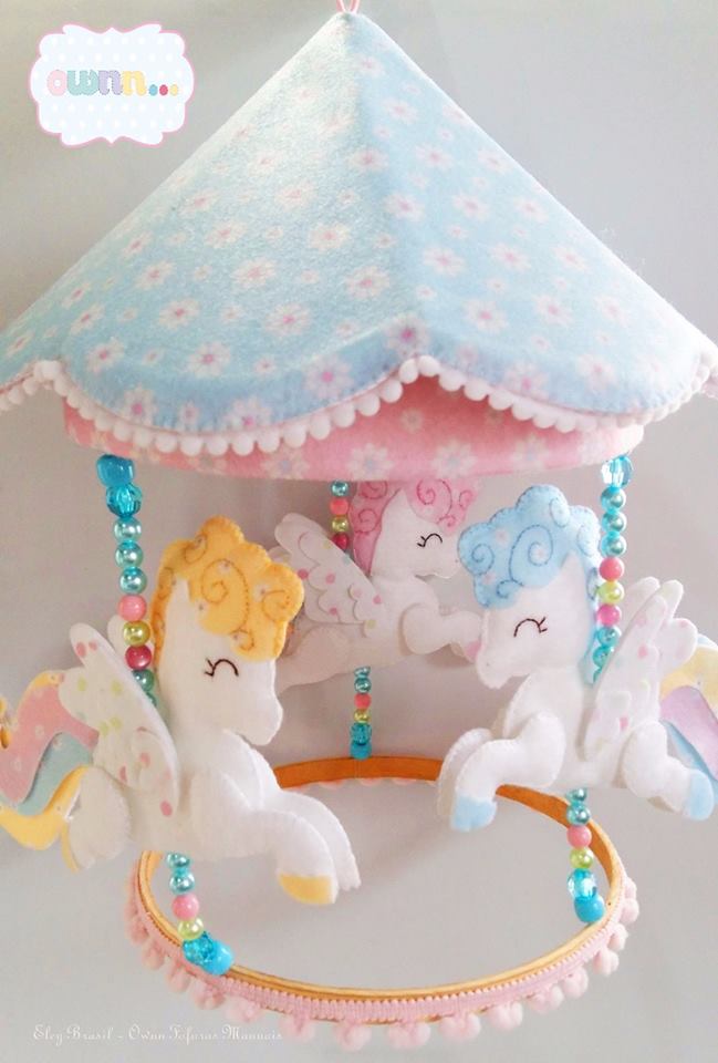 Eu Amo Artesanato Carrossel de Cavalinhos com molde Aparador Atras Do Sofa ~ Eu Amo Artesanato Carrossel de Cavalinhos com molde