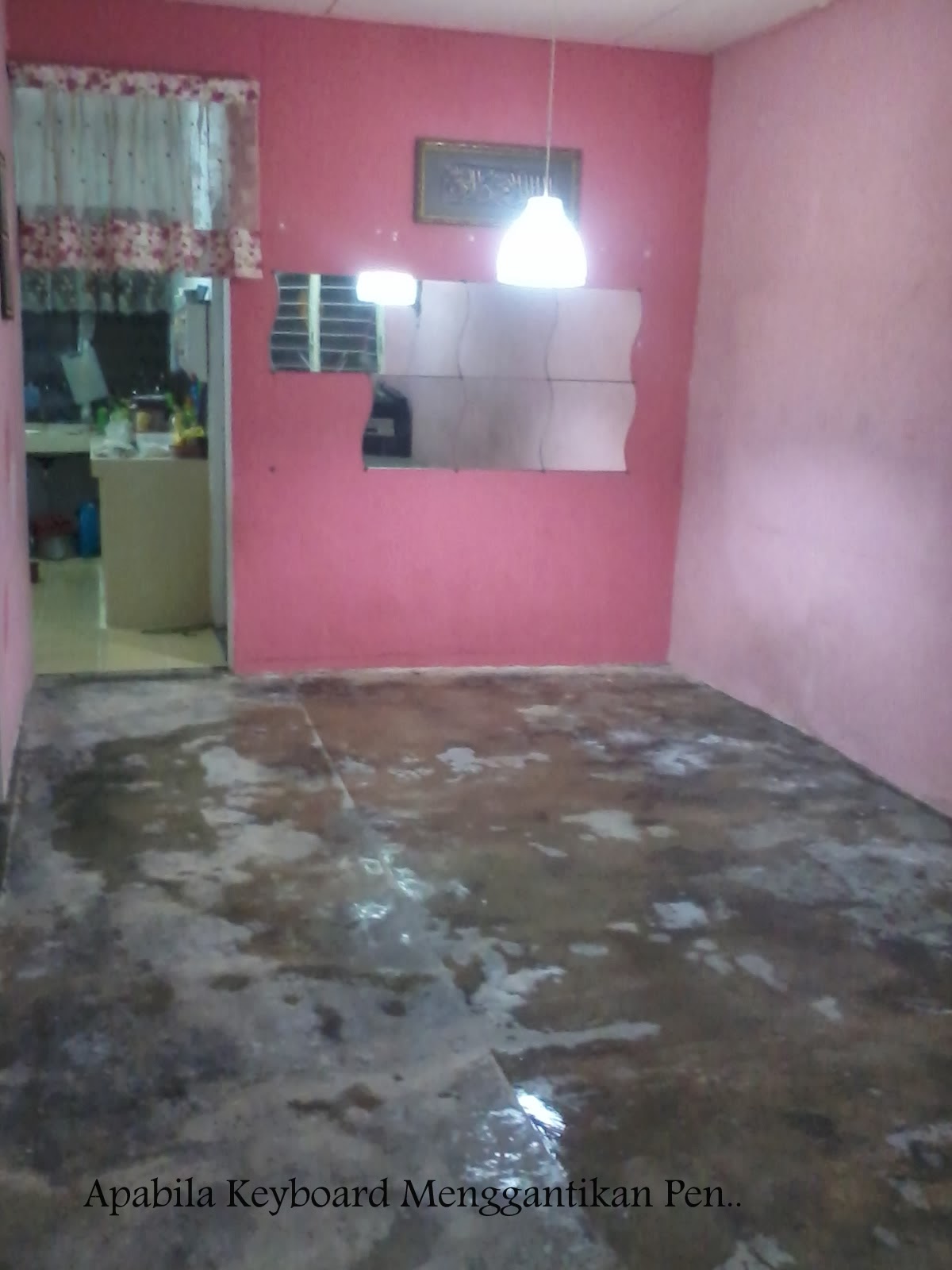 Apabila Keyboard Menggantikan Pen Tile Hall Dapur Ni Alihkan Semua Perabot Pastu Bukak Tikar Getah Lame Lipat2 Balik Tu Sebab Masih Elok