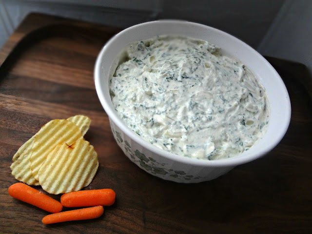 Sour Cream, Spinach, and Onion Dip (Lightened Up)