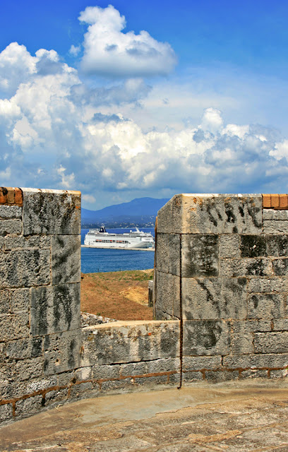 View of the city Kerkira from the walls of the New Fortress. Corfu. Вид на город Керкира со стен Новой Крепости. Корфу. View of the city Kerkira from the walls of the New Fortress. Corfu. Вид на город Керкира со стен Новой Крепости. Корфу.