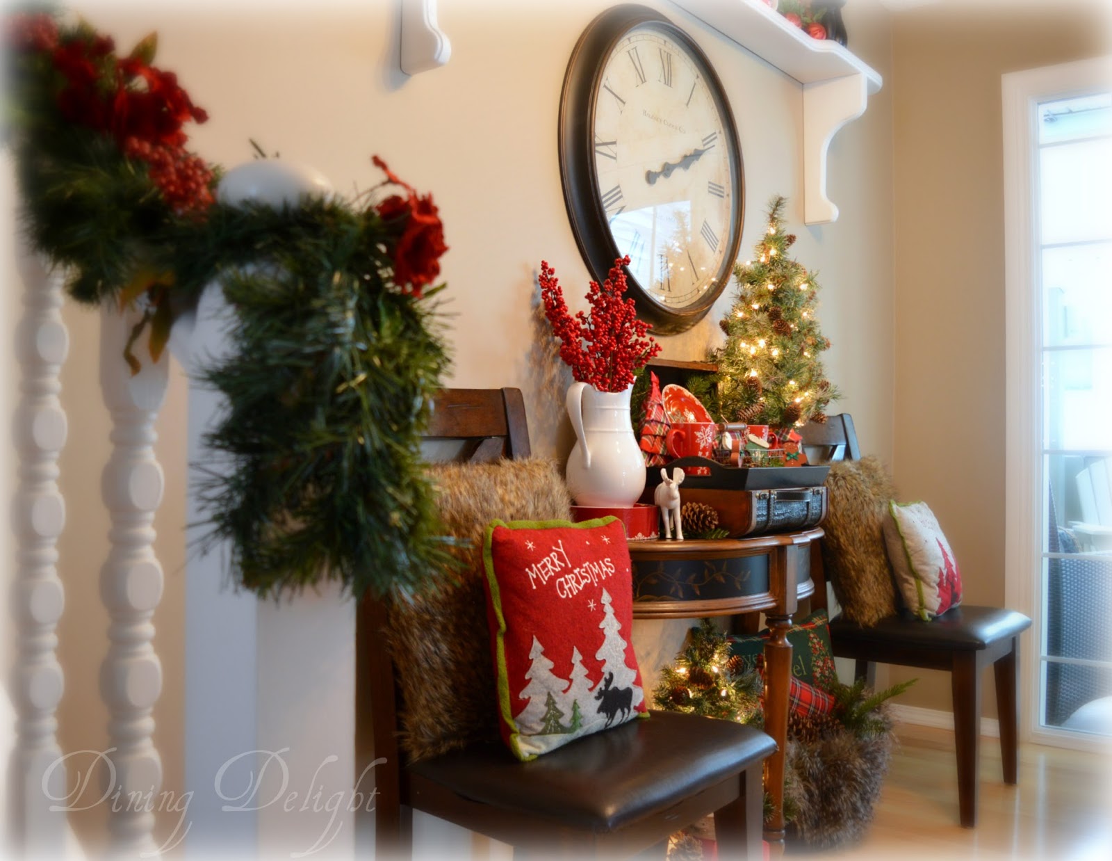 Dining Delight A CozyCabin Christmas Display