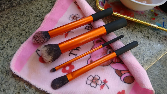 cleaning-Makeup-Brushes