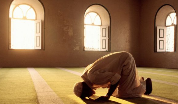 47+ Gambar Orang Sholat Tobat, Info Terpopuler!