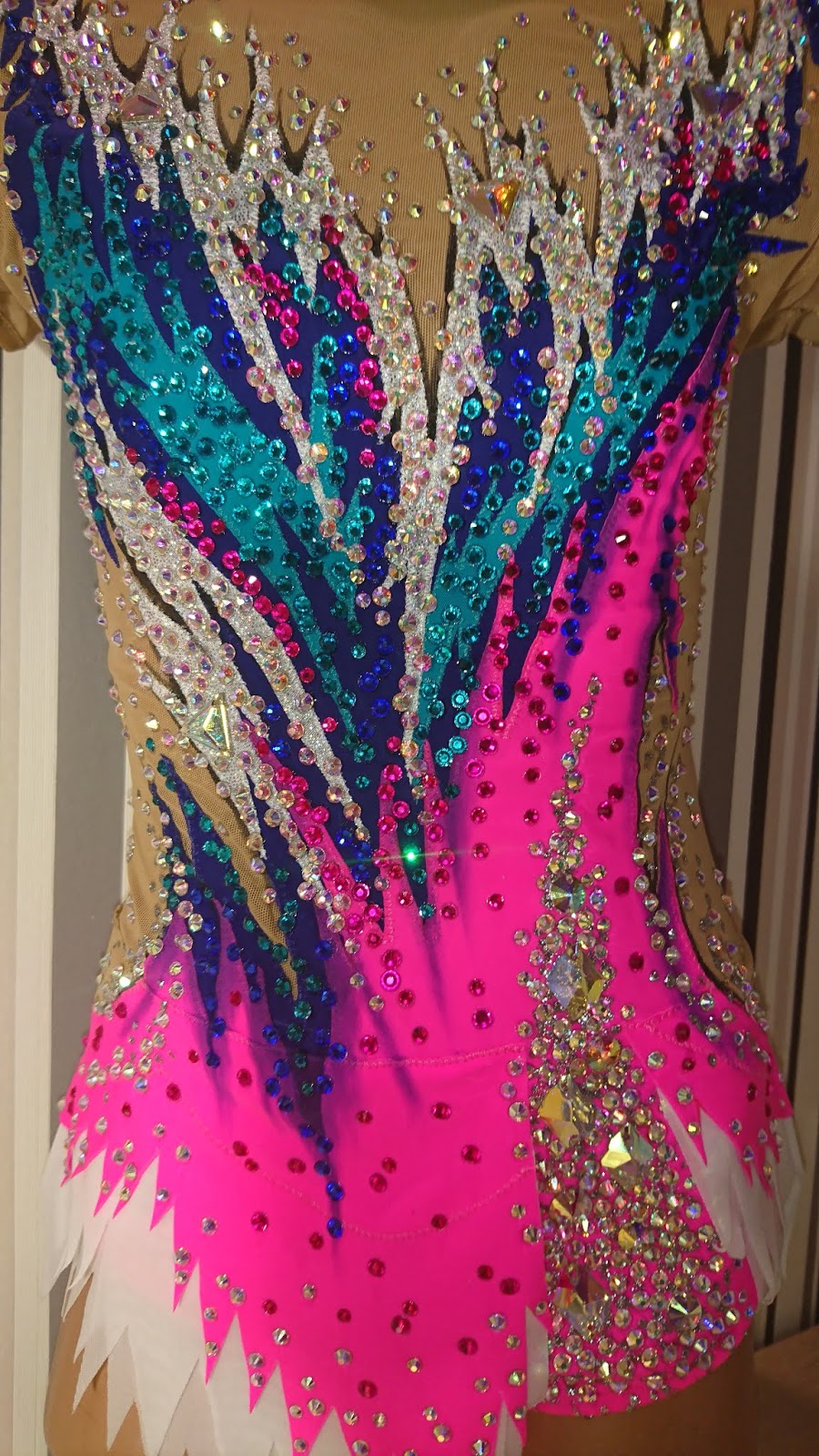 Купальники для художественной гимнастики от Елены Макаревич